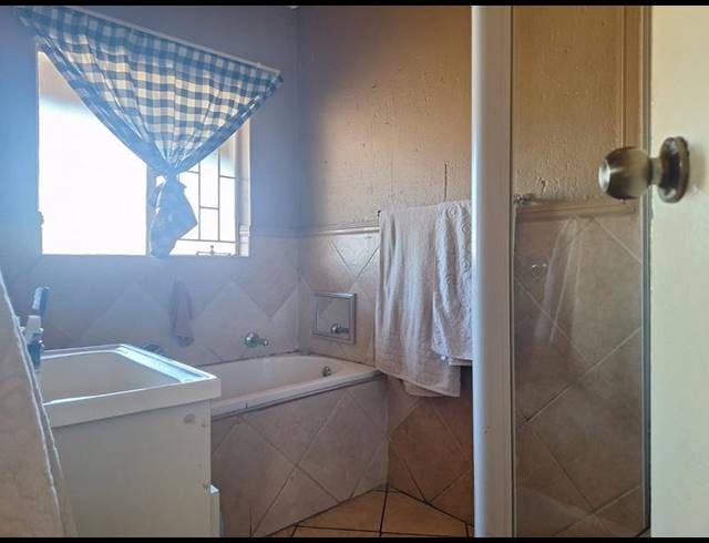 2 BEDROOM TOWNHOUSE FOR SALE IN DALPARK EXT 1